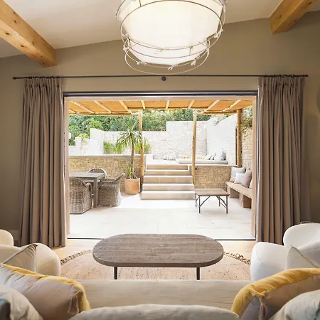 Отель La Bastide D'antoine 4*