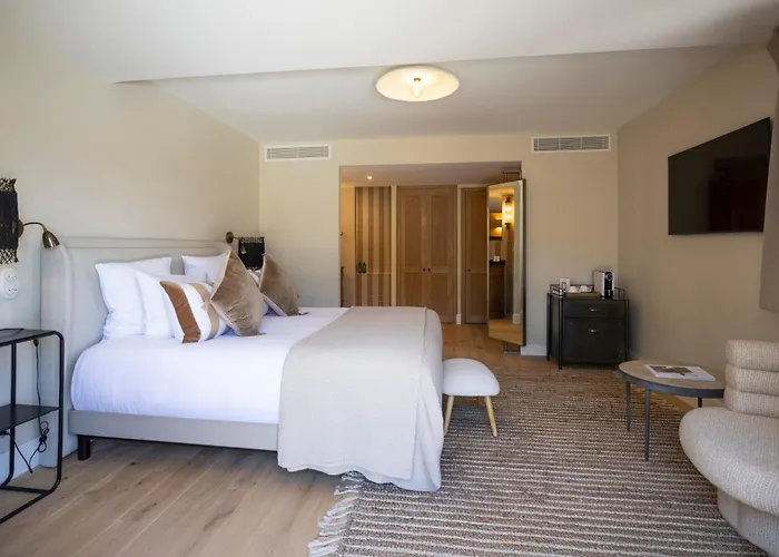 La Bastide D'antoine 4* سان تروبيه