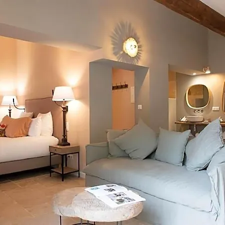 מלון La Bastide D'antoine 4*
