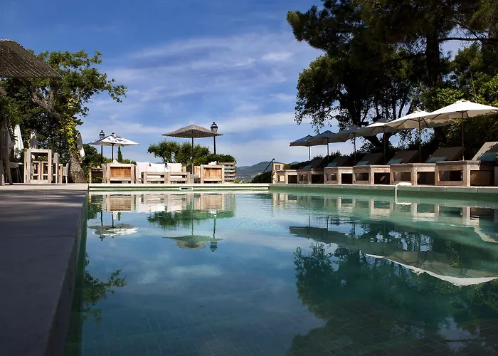 Otel La Bastide D'antoine 4*